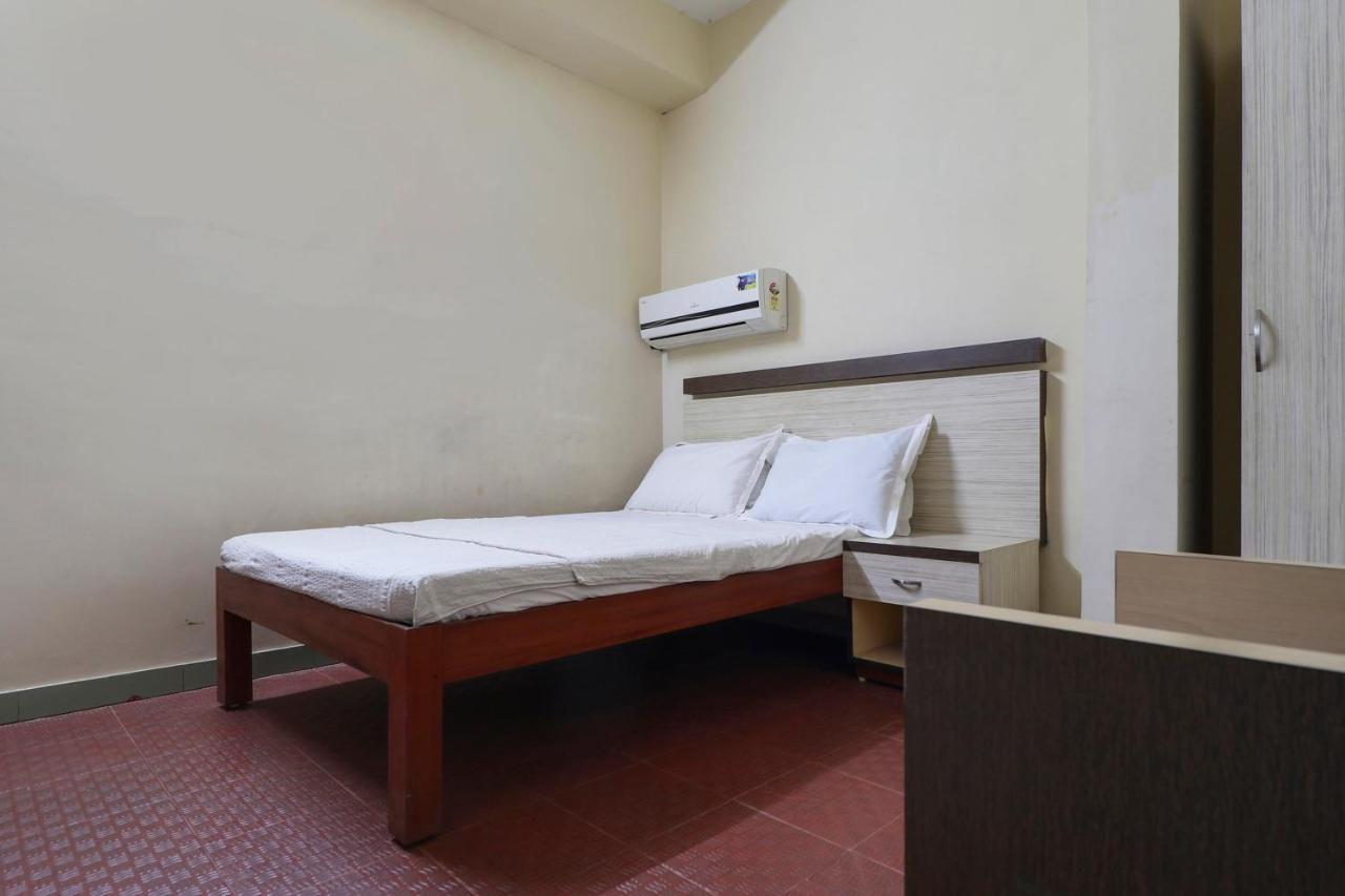 SPOT ON 60610 Malabar Tourist Home Kannur Bagian luar foto