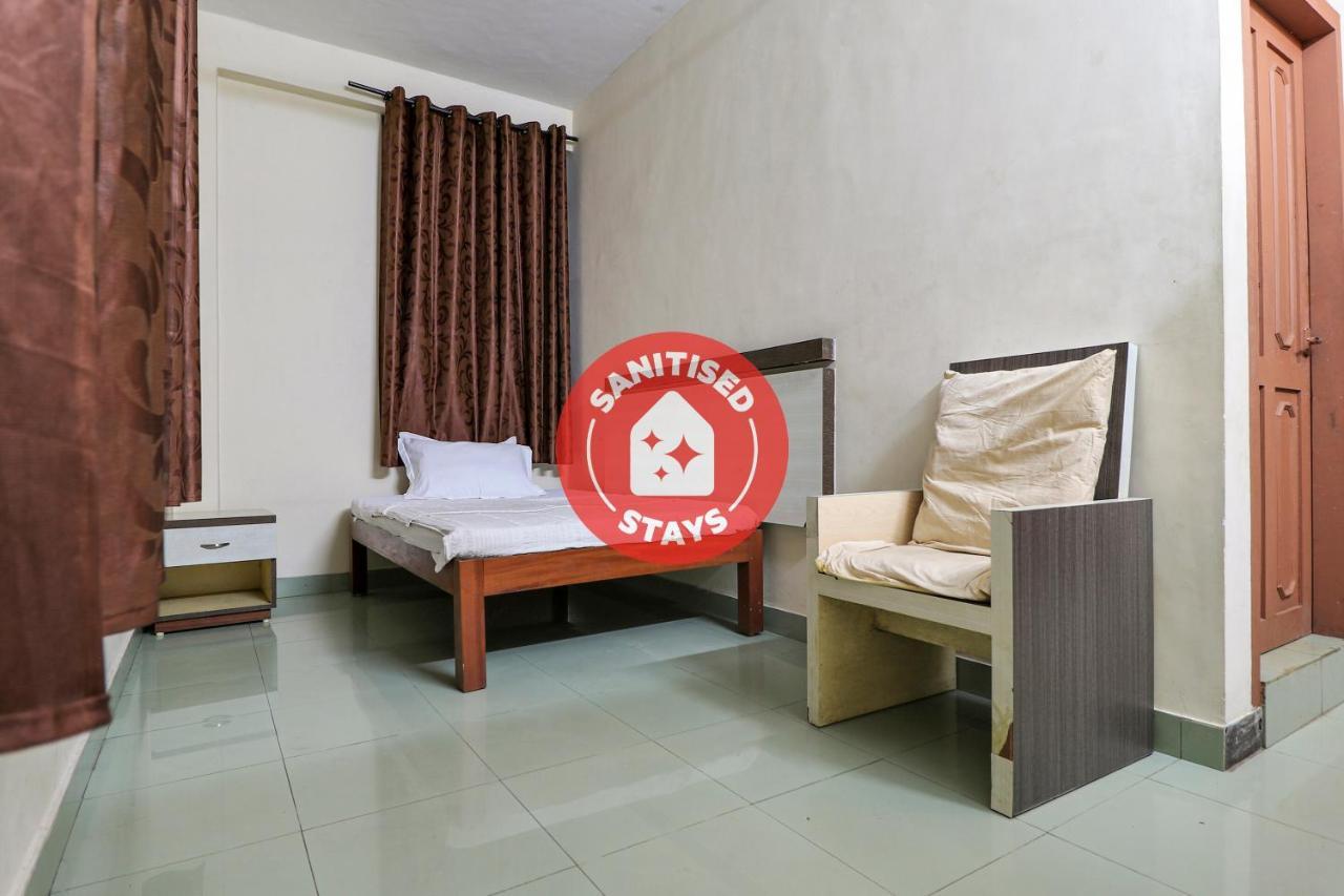SPOT ON 60610 Malabar Tourist Home Kannur Bagian luar foto