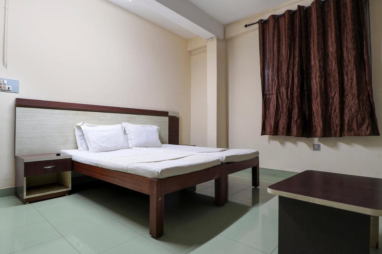 SPOT ON 60610 Malabar Tourist Home Kannur Bagian luar foto