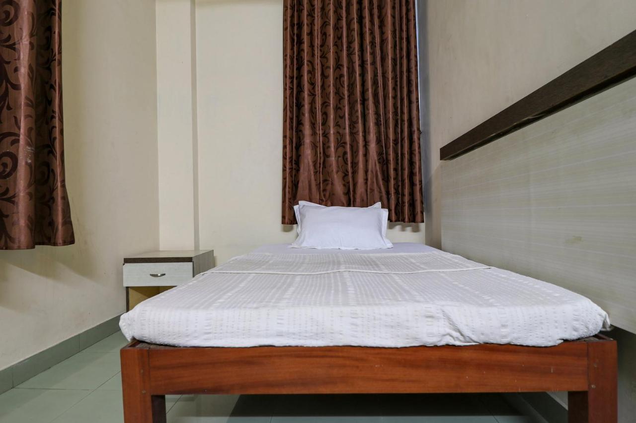 SPOT ON 60610 Malabar Tourist Home Kannur Bagian luar foto